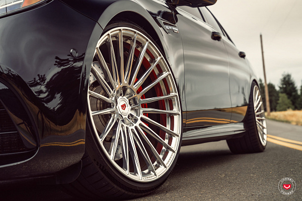 Фото дисков Vossen S17-04 Глянцевый лак на Mercedes-Benz E-Class (W213, S213, C238)