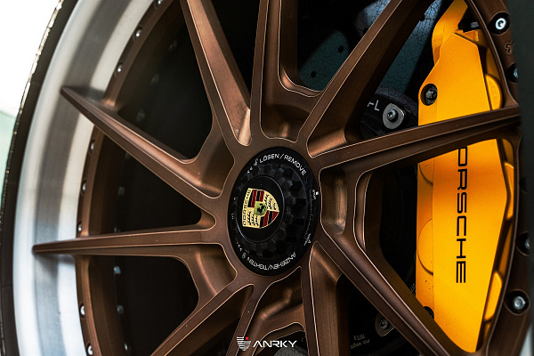 Фото дисков Anrky AN33 Сатиновая бронза на Porsche 911 VIII