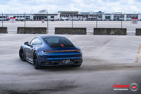 Фото дисков Vossen RS92 Черный сатин на Porsche 911 VIII
