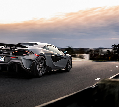 Фото дисков Brixton Forged PF9 на McLaren 600