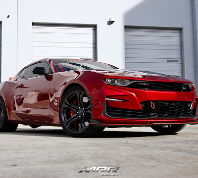 Фото дисков MRR M017 на Chevrolet Camaro VI