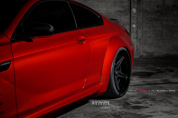 Фото дисков Strasse Wheels SV2 Deep Concave FS Черный сатин на BMW 6/M6 (F06/F13/F12)
