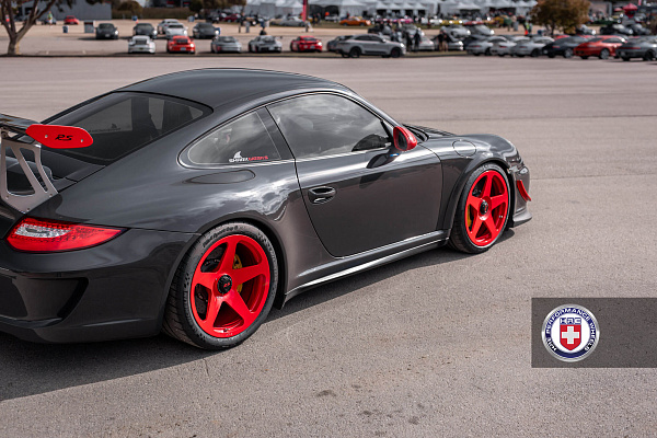 Фото дисков HRE 305M Красный глянец на Porsche 911 VI
