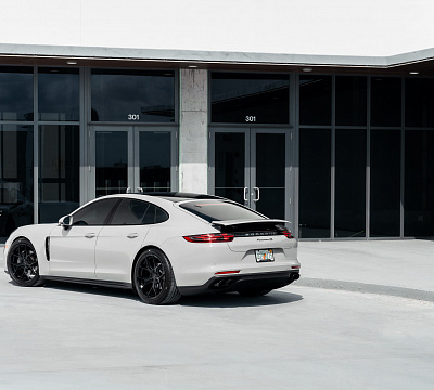 Фото дисков Vossen HF-5 на Porsche Panamera II