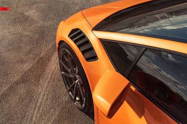 Фото дисков Anrky AN13 Глянцевый темный лак на Lamborghini Huracan