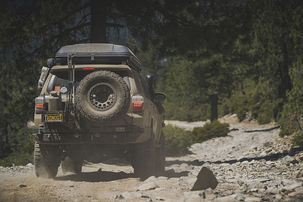 Фото дисков Black Rhino PRIMM  на Toyota 4Runner V