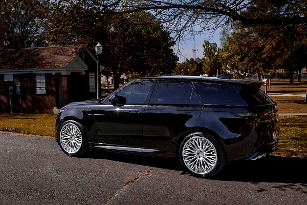 Фото дисков Anrky RF-340 Глянцевый лак на Range Rover Sport III