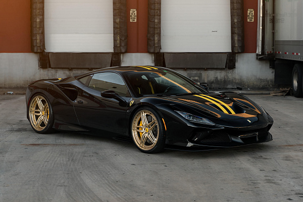 Фото дисков HRE S107SC Сатиновое золото на Ferrari F8