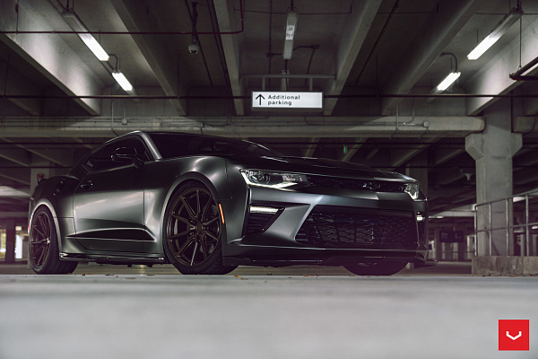 Фото дисков Vossen HF-3 Сатиновая бронза на Chevrolet Camaro VI