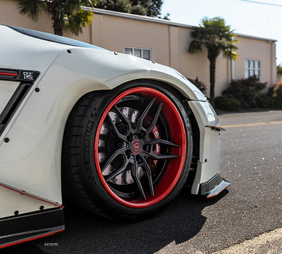 Фото дисков Strasse Wheels SV4 Deep Concave FS на Nissan GT-R