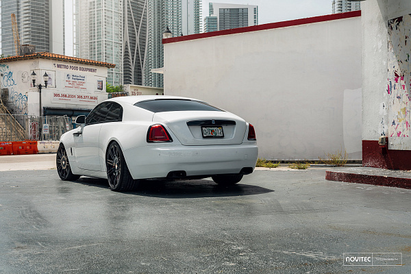 Фото дисков NOVITEC SP2 Черный глянец на Rolls-Royce Wraith