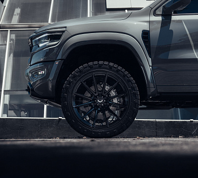 Фото дисков Vossen VFX-01 на Ram 1500 V