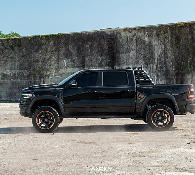 Фото дисков Anrky AN36-S на Ram 1500 V