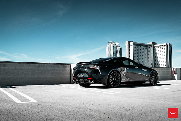 Фото дисков Vossen HF-2 Черный глянец на Lexus LC 500
