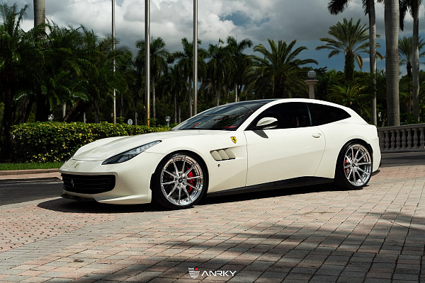 Фото дисков Anrky AN28 Полированный лак на Ferrari GTC4Lusso