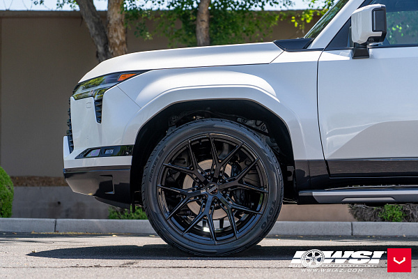 Фото дисков Vossen HF6-4 Черный глянец на Lexus GX III