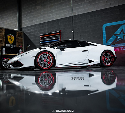 Фото дисков Strasse Wheels SM5R Deep Concave на Lamborghini Huracan