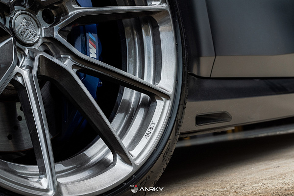 Фото дисков Anrky AN12 Глянцевый темный лак на BMW 5/M5 (G60/G90)