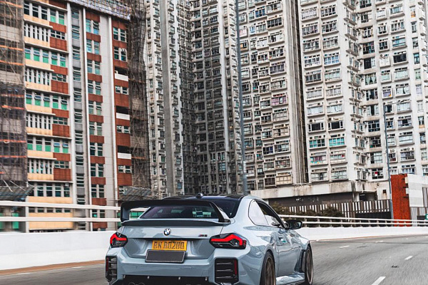Фото дисков Brixton Forged FDE01 Сатиновое темное золото на BMW 2/M2 (G42/G87)