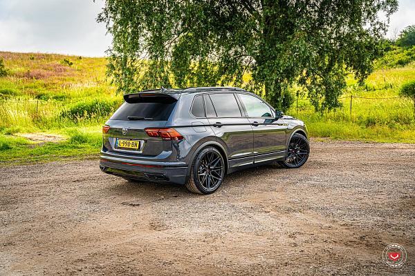 Фото дисков Vossen EVO-2 Черный сатин на Volkswagen Tiguan II