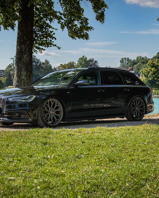 Фото дисков S17-01 Сатиновый графит на Audi A/RS 6 (C7)