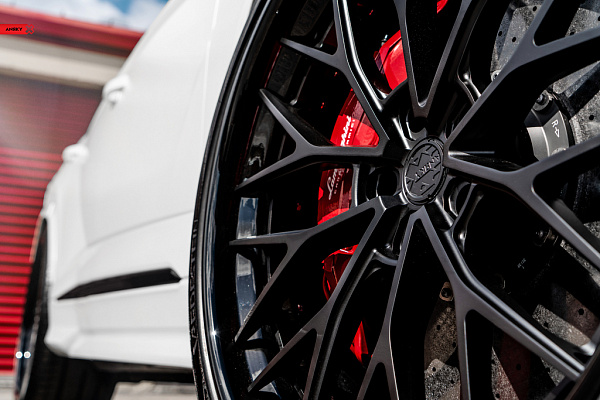 Фото дисков Anrky AN30 Черный сатин на Lamborghini Urus