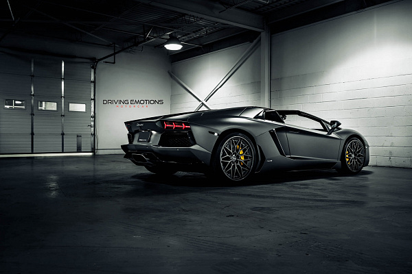 Фото дисков HRE S200 Сатиновый графит на Lamborghini Aventador