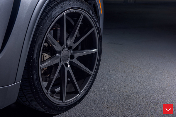 Фото дисков Vossen VFS-1 Сатиновый графит на BMW X5/X5 M (F15/F85)