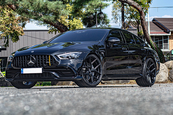 Фото дисков Vossen HF-5 Черный сатин на Mercedes-Benz AMG GT I