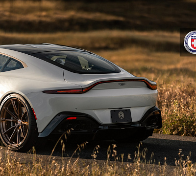 Фото дисков HRE P104SC на Aston Martin Vantage 4