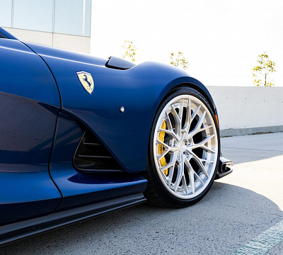 Фото дисков Anrky AN30 на Ferrari 812