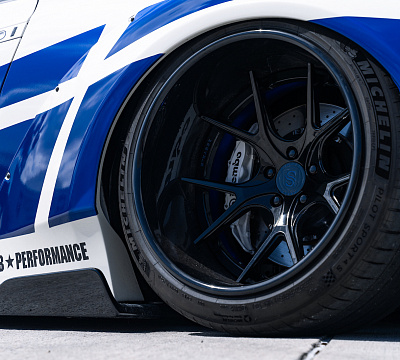 Фото дисков Strasse Wheels SM5R Deep Concave FS на Nissan GT-R