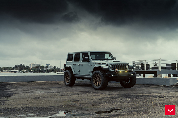 Фото дисков Vossen HFX-1 (5-Lug) Сатиновая бронза на Jeep Wrangler IV (JL)