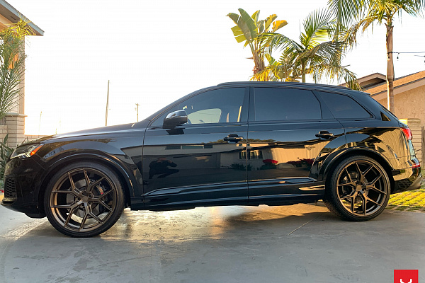 Фото дисков Vossen HF-5 Сатиновая бронза на Audi Q7 (4M)