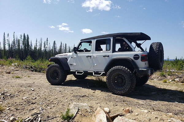 Фото дисков Black Rhino ABRAMS Матовый графит на Jeep Wrangler IV (JL)