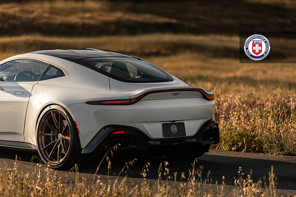 Фото дисков HRE P104SC Глянцевая темная медь на Aston Martin Vantage 4