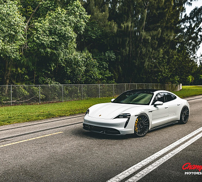 Фото дисков Vossen S17-04 на Porsche Taycan I