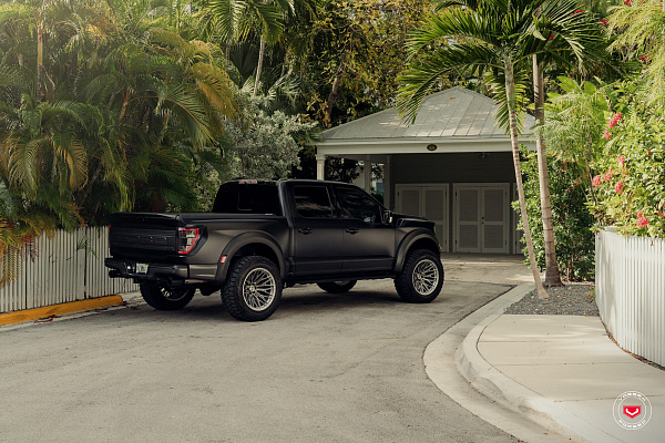 Фото дисков Vossen VFX-04 Сатиновый тонированный лак на Ford F-150 XIV