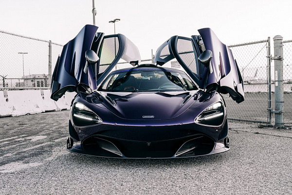 Фото дисков Brixton Forged CM6-RS Черный сатин на McLaren 720S