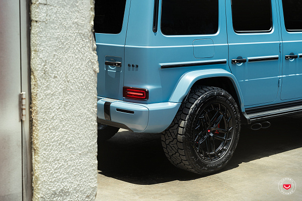 Фото дисков Vossen LC3-03T Черный глянец на Mercedes-Benz G-Class III