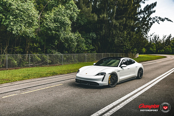 Фото дисков Vossen S17-04 Черный сатин на Porsche Taycan I