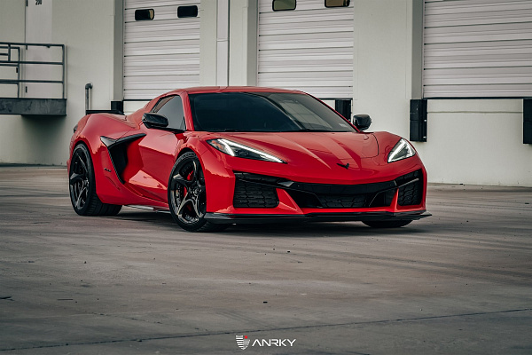 Фото дисков Anrky XR-205 Глянцевый темный лак на Chevrolet Corvette C8