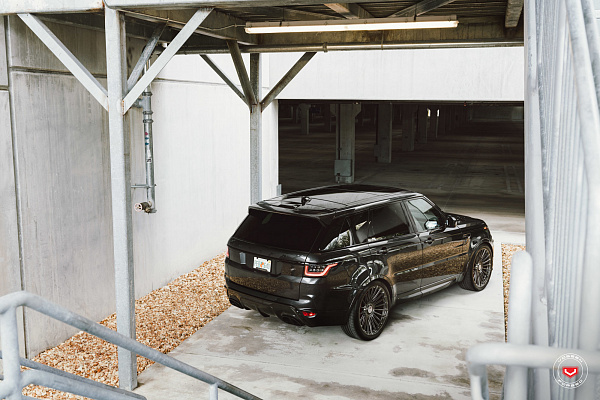 Фото дисков Vossen S17-13 Глянцевый темный лак на Range Rover Sport II
