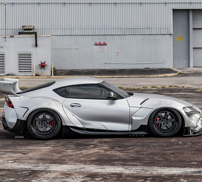 Фото дисков Strasse Wheels S6 Competition на Toyota Supra A90