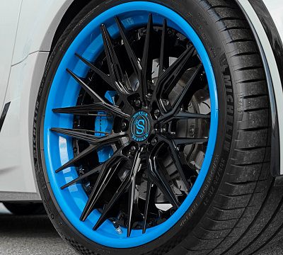 Фото дисков Strasse Wheels SV10M-RS Deep Concave FS на Chevrolet Corvette C7