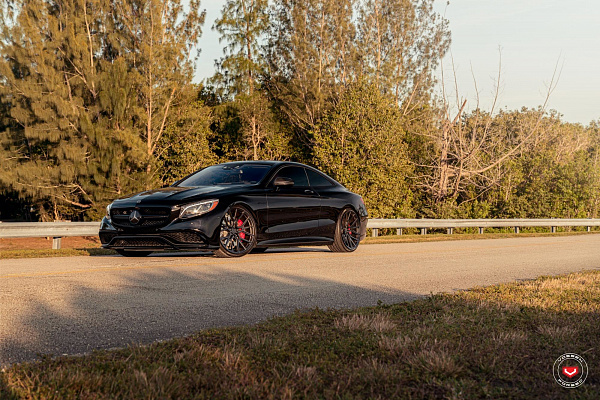 Фото дисков Vossen M-X3 Черный сатин на Mercedes-Benz S-Class (W222, C217)