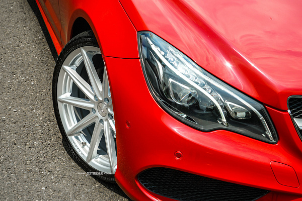 Фото дисков Vossen VFS-10 Серебро на Mercedes-Benz E-Class (W212, S212, C207)