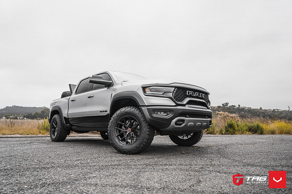 Фото дисков Vossen HF6-4 Черный сатин на Ram 1500 V