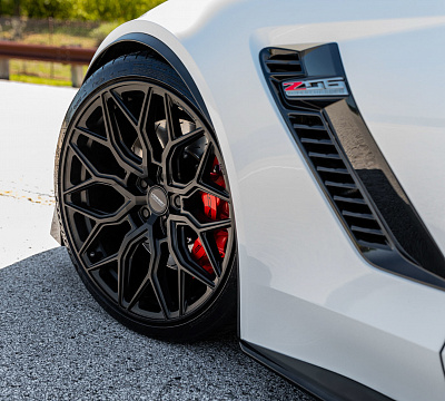 Фото дисков Vossen HF-2 на Chevrolet Corvette C7
