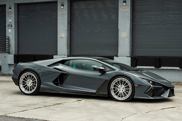 Фото дисков Anrky AN39 Полированный лак на Lamborghini Revuelto